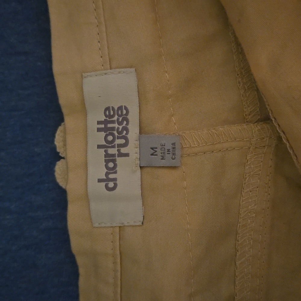 Shorts - Picture 3 of 4